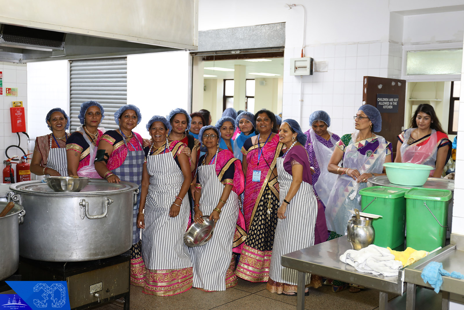 77 8  - ©1987-2017 SKS Swaminarayan Temple East London